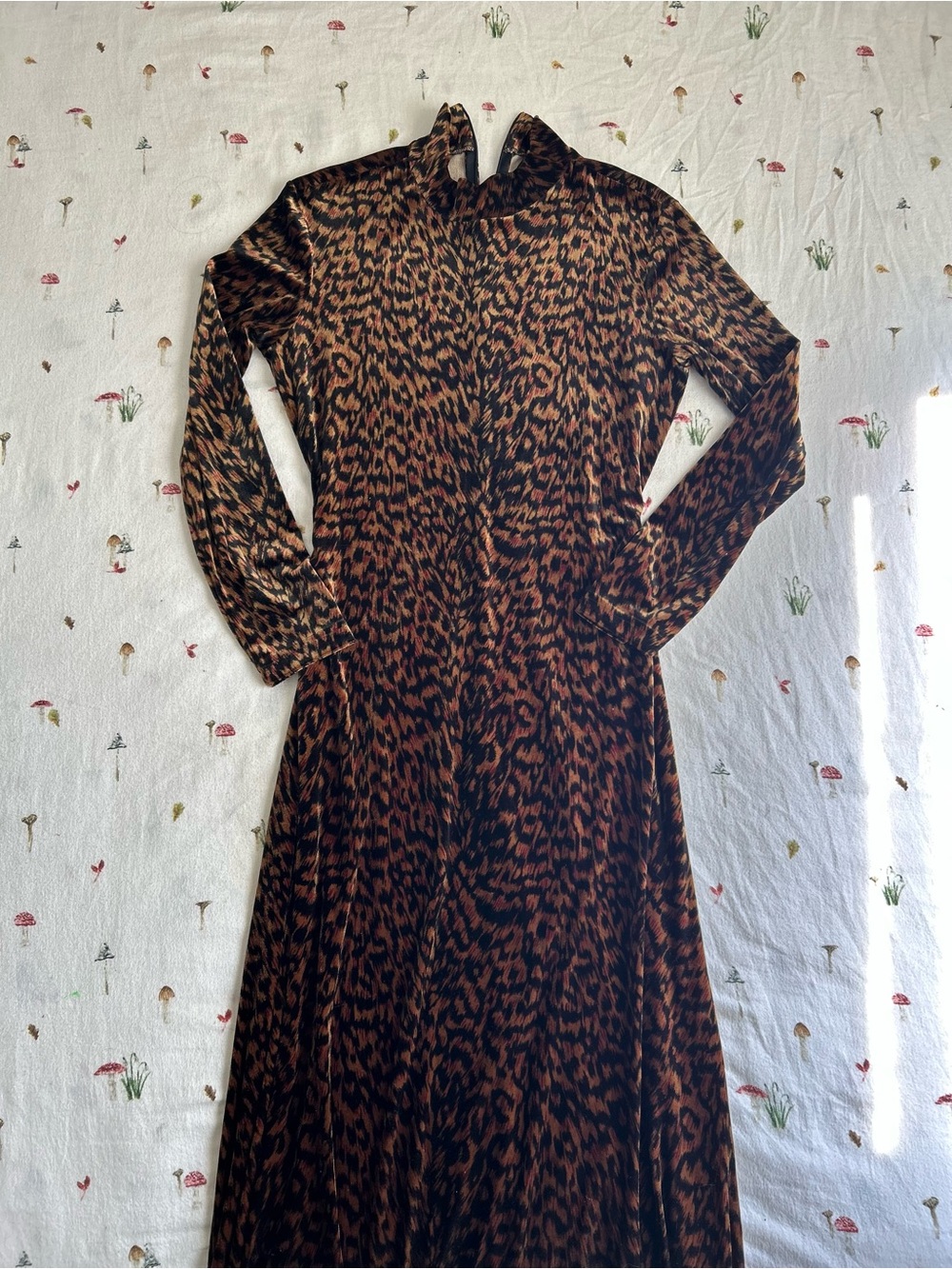 Vintage Maggy London Long Sleeve Brown Leopard Print Maxi Dress